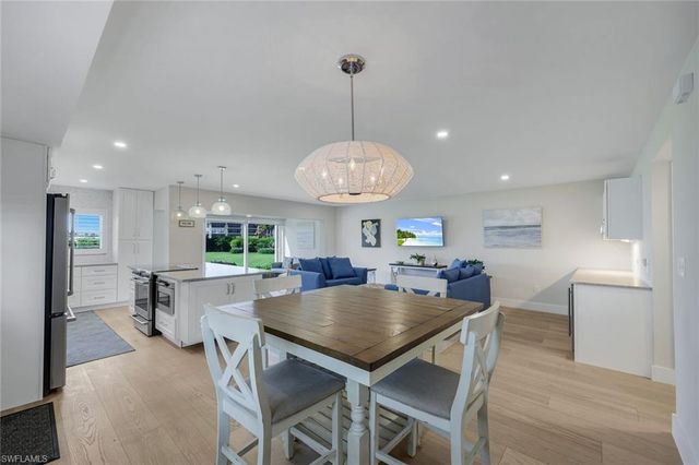 3400 Gulf Shore BLVD N B2, Naples, FL 34103