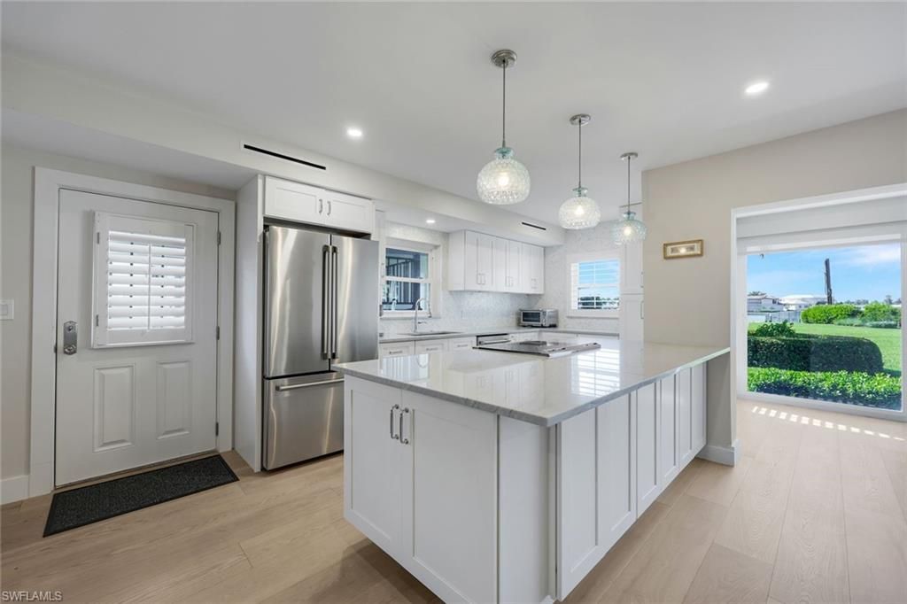 3400 Gulf Shore BLVD N B2, Naples, FL 34103