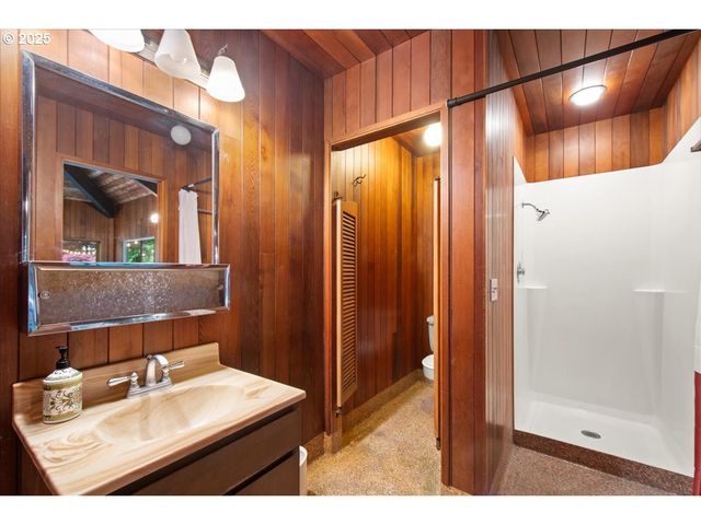 863 N SHEPHERD Rd, Washougal, WA 98671