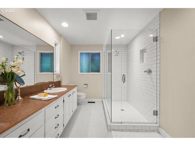 863 N SHEPHERD Rd, Washougal, WA 98671