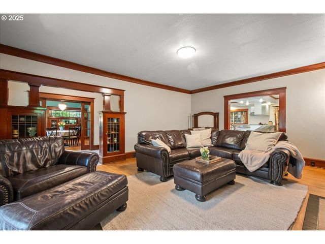 863 N SHEPHERD Rd, Washougal, WA 98671