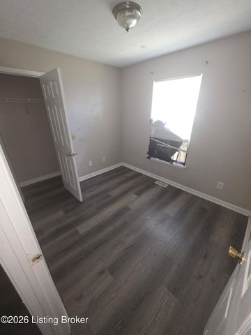 3016 Greenwood Ave, Louisville, KY 40211