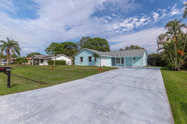949 SW Curtis Street, Port St. Lucie, Port St Lucie, FL 34983