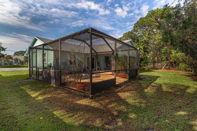 949 SW Curtis Street, Port St. Lucie, Port St Lucie, FL 34983