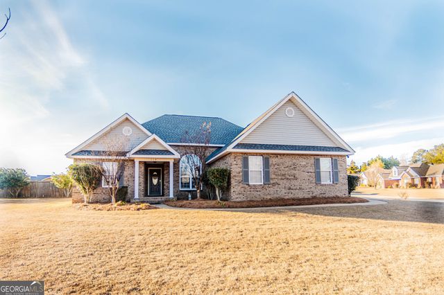 115 Mallards Landing Drive, Kathleen, GA 31047