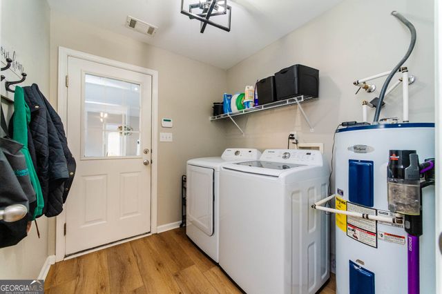 115 Mallards Landing Drive, Kathleen, GA 31047