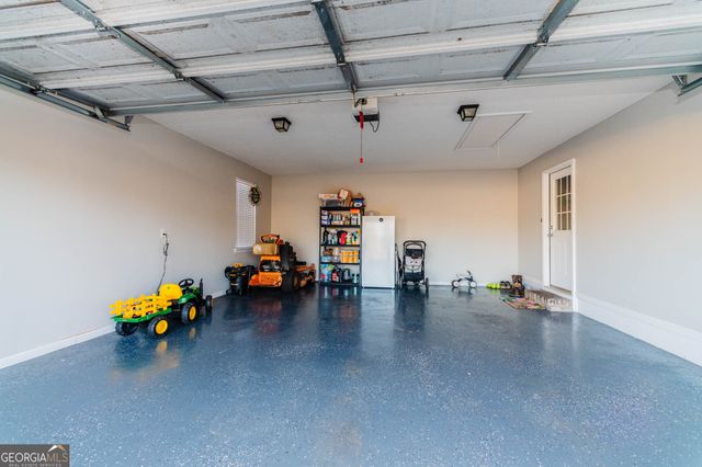 115 Mallards Landing Drive, Kathleen, GA 31047