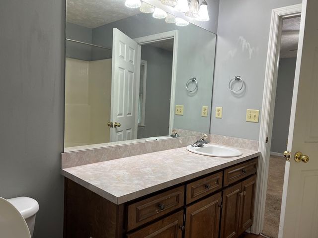 71 Lee Road 2010, Phenix City, AL 36870