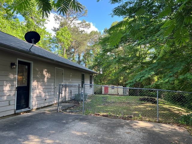 71 Lee Road 2010, Phenix City, AL 36870