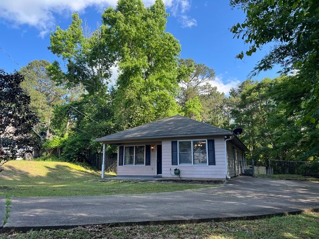 71 Lee Road 2010, Phenix City, AL 36870