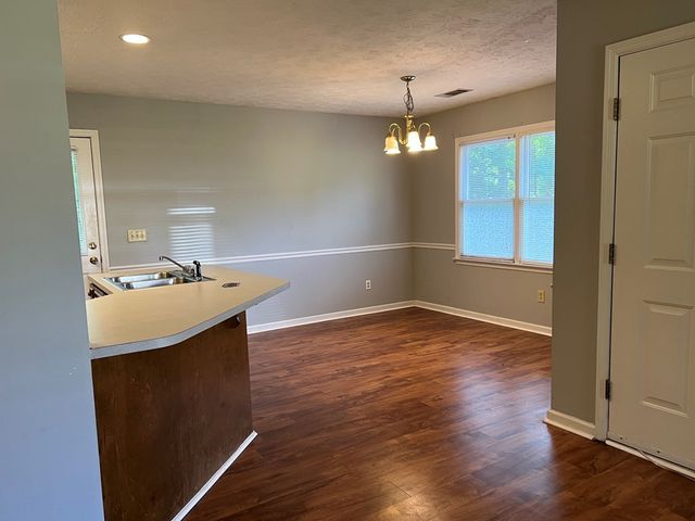 71 Lee Road 2010, Phenix City, AL 36870