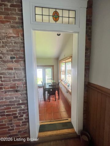 1327 E Washington St 2, Louisville, KY 40206