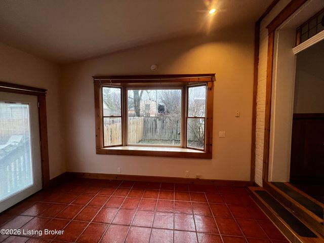 1327 E Washington St 2, Louisville, KY 40206
