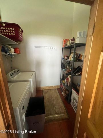 1327 E Washington St 2, Louisville, KY 40206