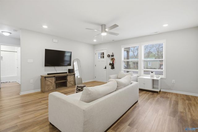 920 Linwood Drive NW, Huntsville, AL 35816