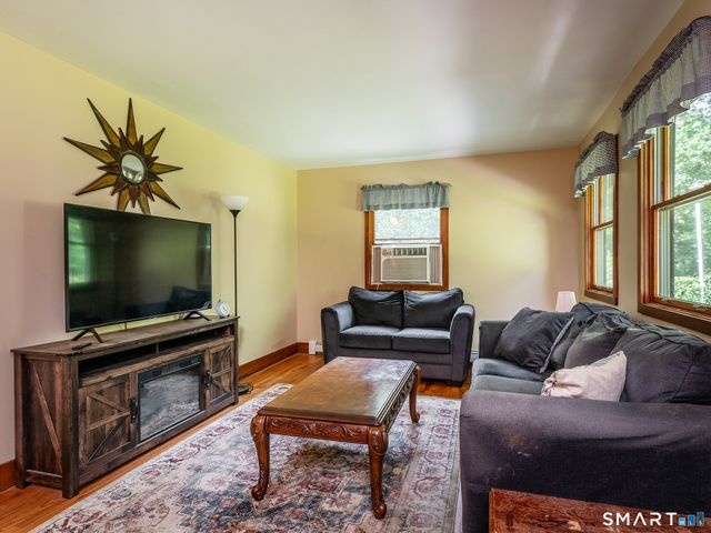 95 Pisgah Road, Oxford, CT 06478
