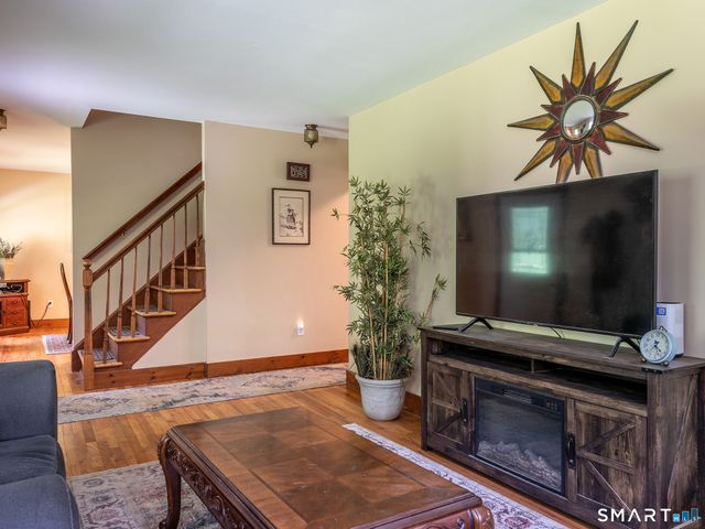 95 Pisgah Road, Oxford, CT 06478