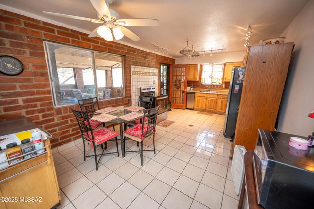 517 Kino Springs Drive, Nogales, AZ 85621