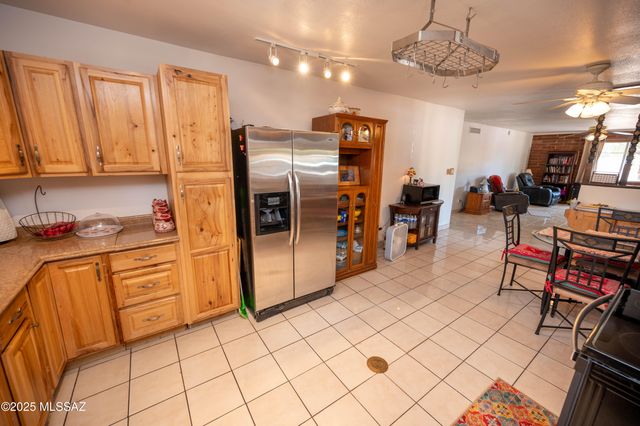 517 Kino Springs Drive, Nogales, AZ 85621