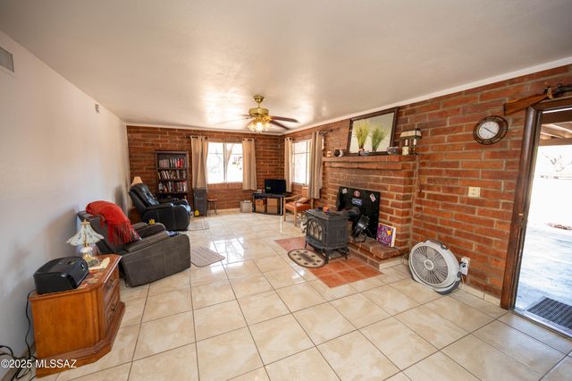 517 Kino Springs Drive, Nogales, AZ 85621