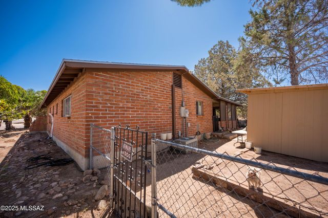 517 Kino Springs Drive, Nogales, AZ 85621