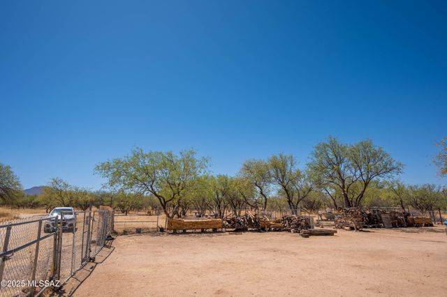 517 Kino Springs Drive, Nogales, AZ 85621