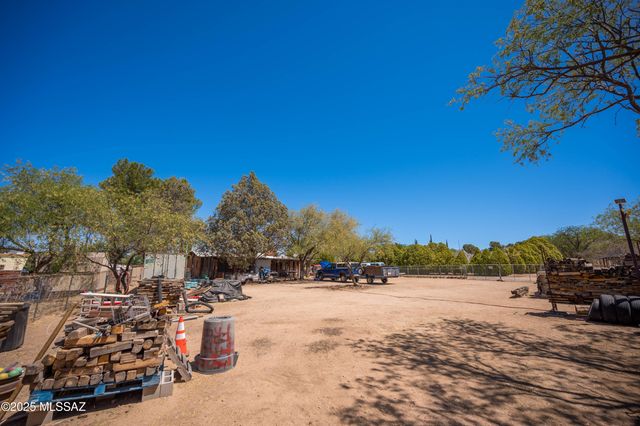 517 Kino Springs Drive, Nogales, AZ 85621