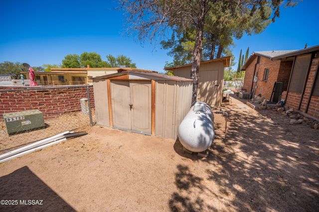 517 Kino Springs Drive, Nogales, AZ 85621