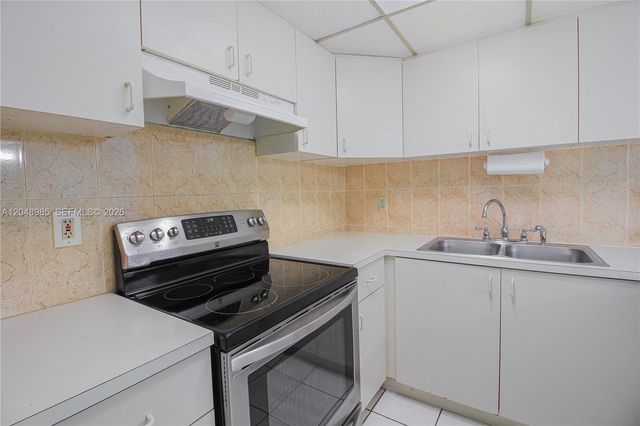 8050 NW 8th Street 1306, Miami, FL 33126