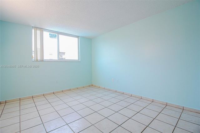 8050 NW 8th Street 1306, Miami, FL 33126