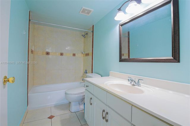 8050 NW 8th Street 1306, Miami, FL 33126