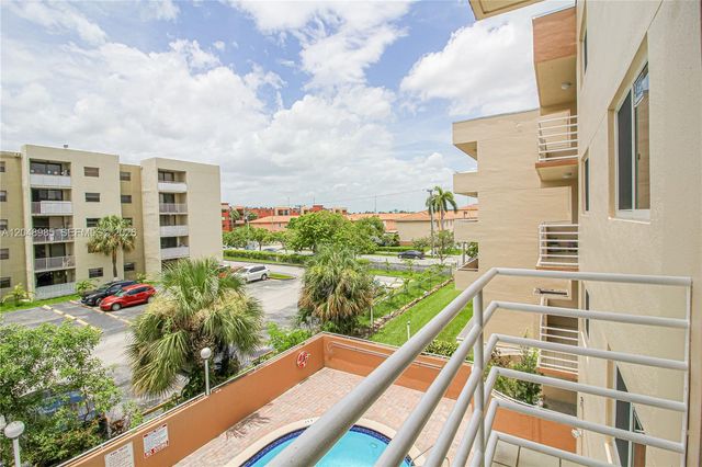 8050 NW 8th Street 1306, Miami, FL 33126