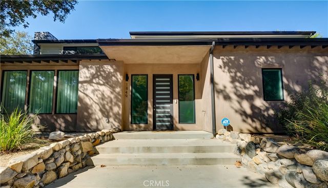 1849 Los Encinos Avenue, Glendale, CA 91208