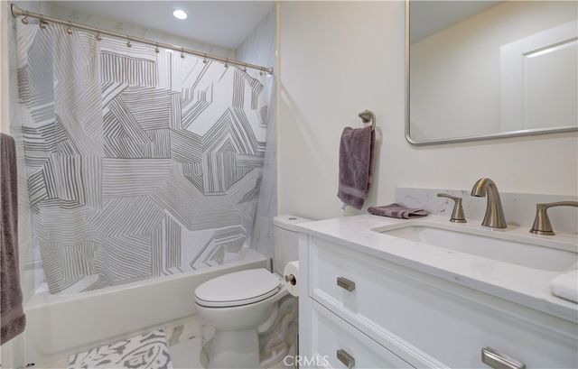 1849 Los Encinos Avenue, Glendale, CA 91208