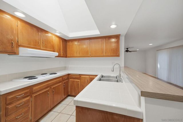 1888 Fairway Park A, Escondido, CA 92026