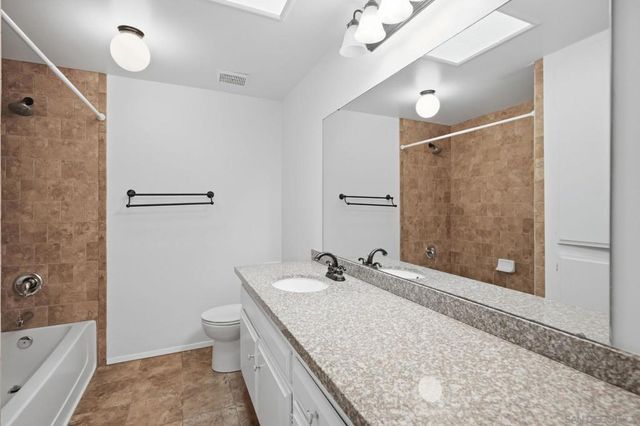 1888 Fairway Park A, Escondido, CA 92026