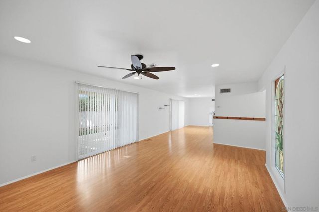 1888 Fairway Park A, Escondido, CA 92026