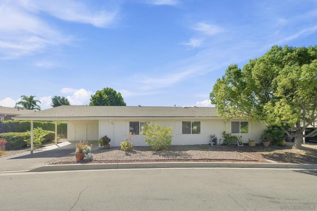 1888 Fairway Park A, Escondido, CA 92026