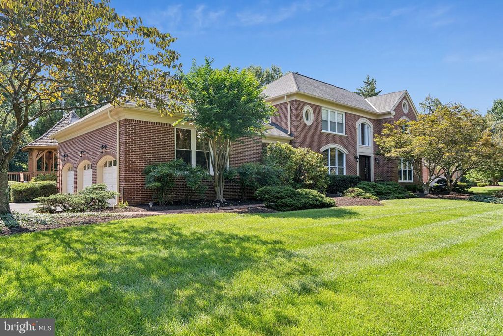 10726 NORMANDIE FARM DR, Potomac, MD 20854