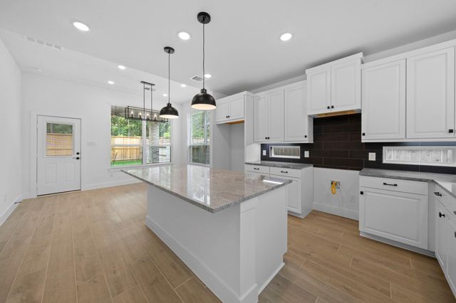 12853 Meadow Wind Way, Conroe, TX 77302