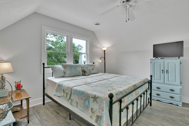 116 SW 22nd Street, Oak Island, NC 28465