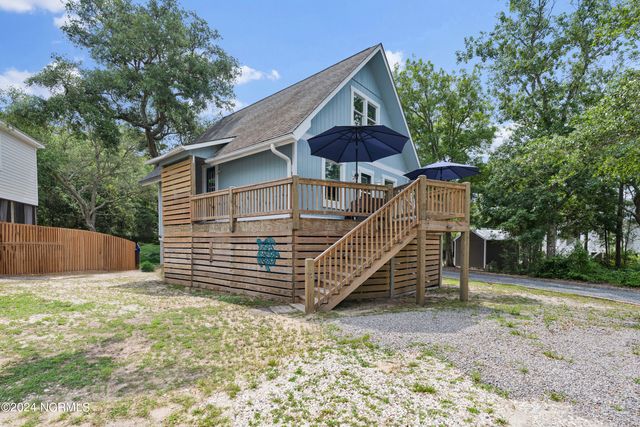 116 SW 22nd Street, Oak Island, NC 28465