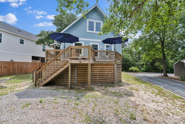 116 SW 22nd Street, Oak Island, NC 28465
