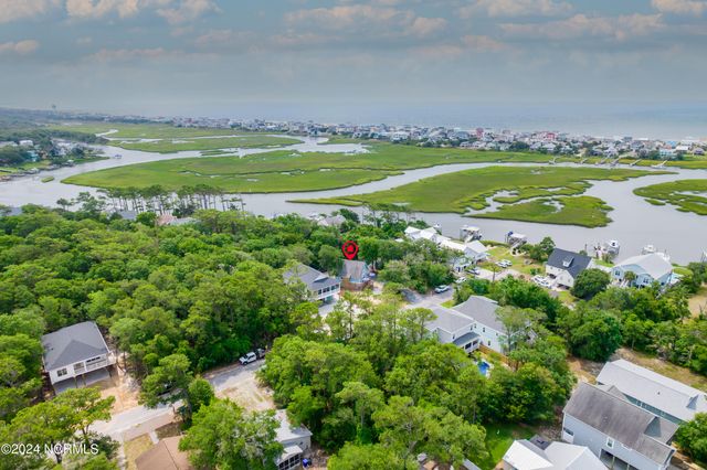 116 SW 22nd Street, Oak Island, NC 28465