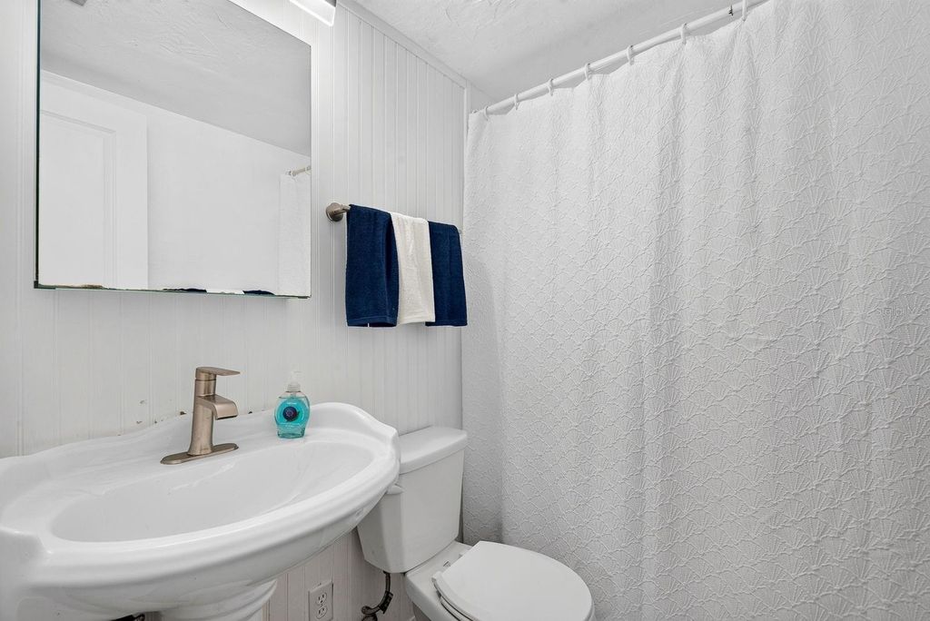 Image 22 of property listing at 4507 9TH STREET W E3, Bradenton, FL 34207