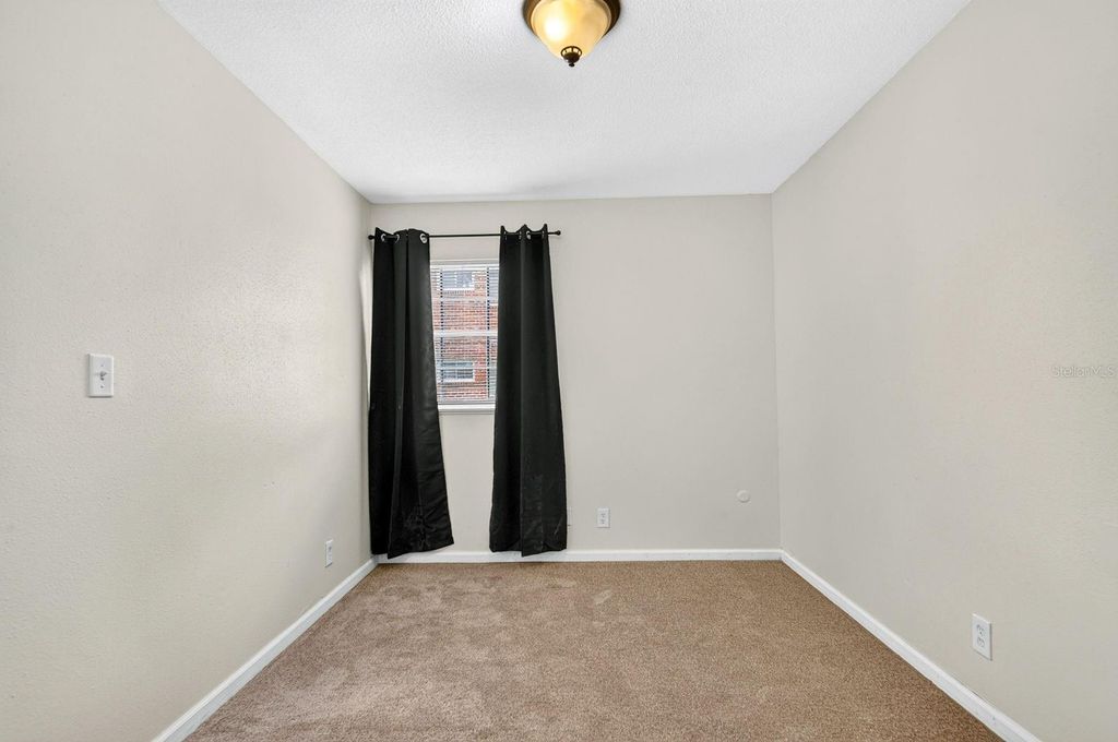 Image 25 of property listing at 4507 9TH STREET W E3, Bradenton, FL 34207