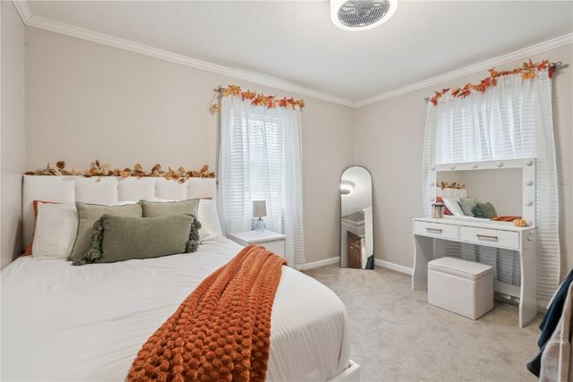 1322 Woodside Drive NW, Cedar Rapids, IA 52405