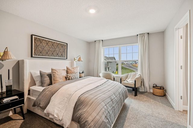 1934 Shady View Court, Shakopee, MN 55379