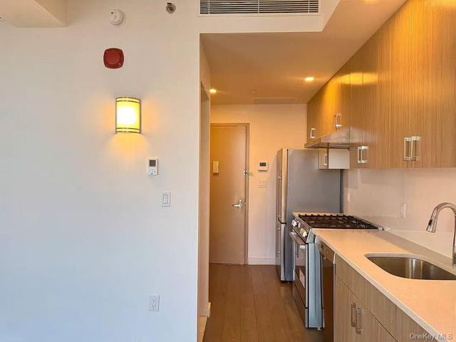 8808 Justice Avenue 11N, Elmhurst, NY 11373