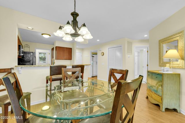 200 Colonnade Clb Unit 201, Hilton Head Island, SC 29928